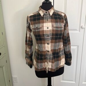 Patagonia Women’s 6 Flannel Button-Down Shirt Brown Plaid